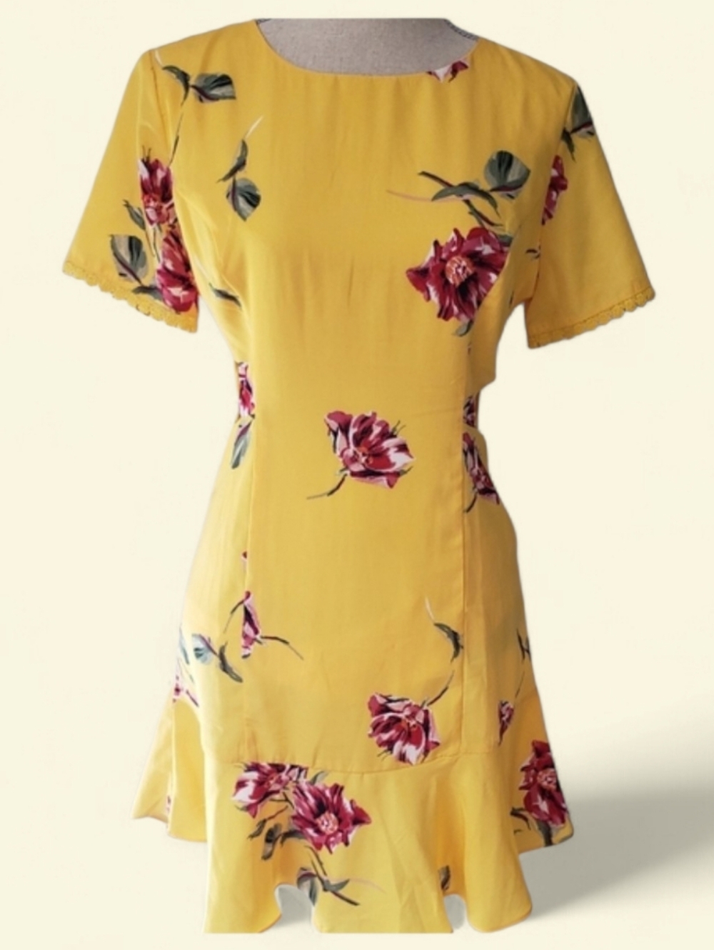Socialite Yellow Floral Fit and Flare Back Cutout Detail Dress Women Size Medium